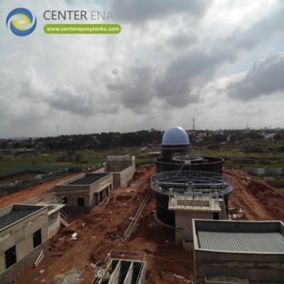 Doppelmembranische Dächer für Kläranlagen: Abwasser für die Aufnahme und Lagerung von Biogas abdeckt