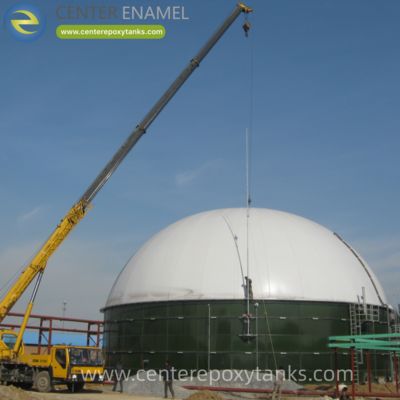 Biogas-Speicherballon für einen Tierabfall-Biogasfermenter: Sammelt und speichert das produzierte Gas aus Gülle und Jauche.