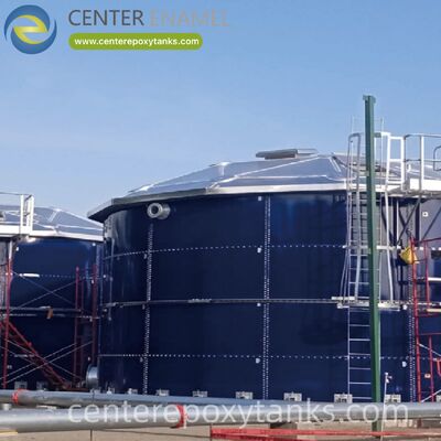 Welded Steel Light Fuel Oil Storage Tanks with Internal Floating Roofs: Maximizes product recovery by sealing vapor space
