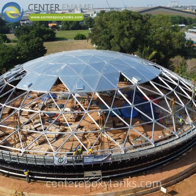 Aluminiumkuppeldach für geschweißte Ölspeicher aus Edelstahl: Reduziert Produktabfälle drastisch und bietet eine wartungsfreie Abdeckung für große Speicher