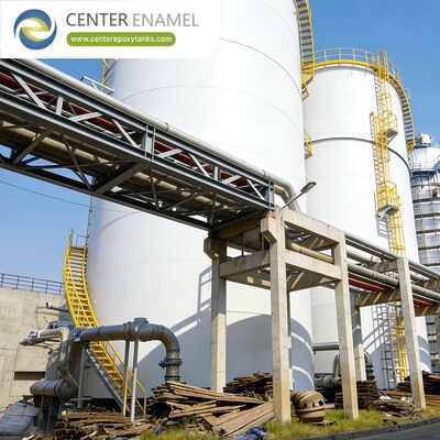 Biogas-Fermentertanks: Anaerobe Vergärung aus Glas und Stahl
